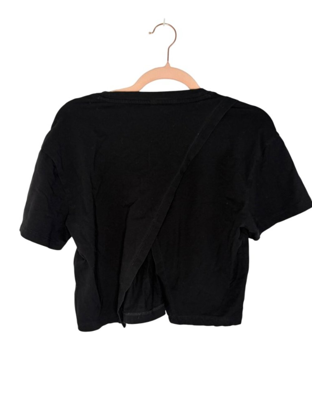 Vuori Feather Cross Back Tee -Black Open Back Cropped- S-MSRP $58 - Picture 5 of 8